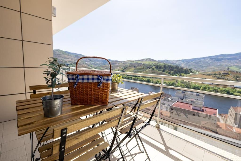 Casa Da Tia Douro Apartment Peso da Régua